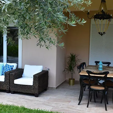 Stylish Family 100m From The Beach And Town Center Villa *