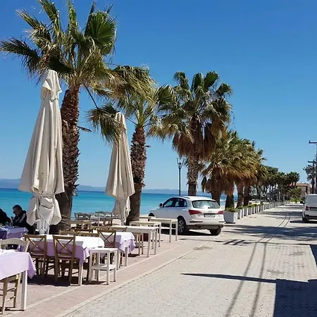 Stylish Family 100m From The Beach And Town Center Villa *